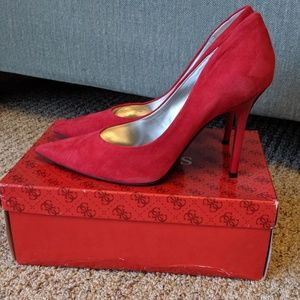 👠Guess Dark Red Suede Pointed Toe Pumps 👠
